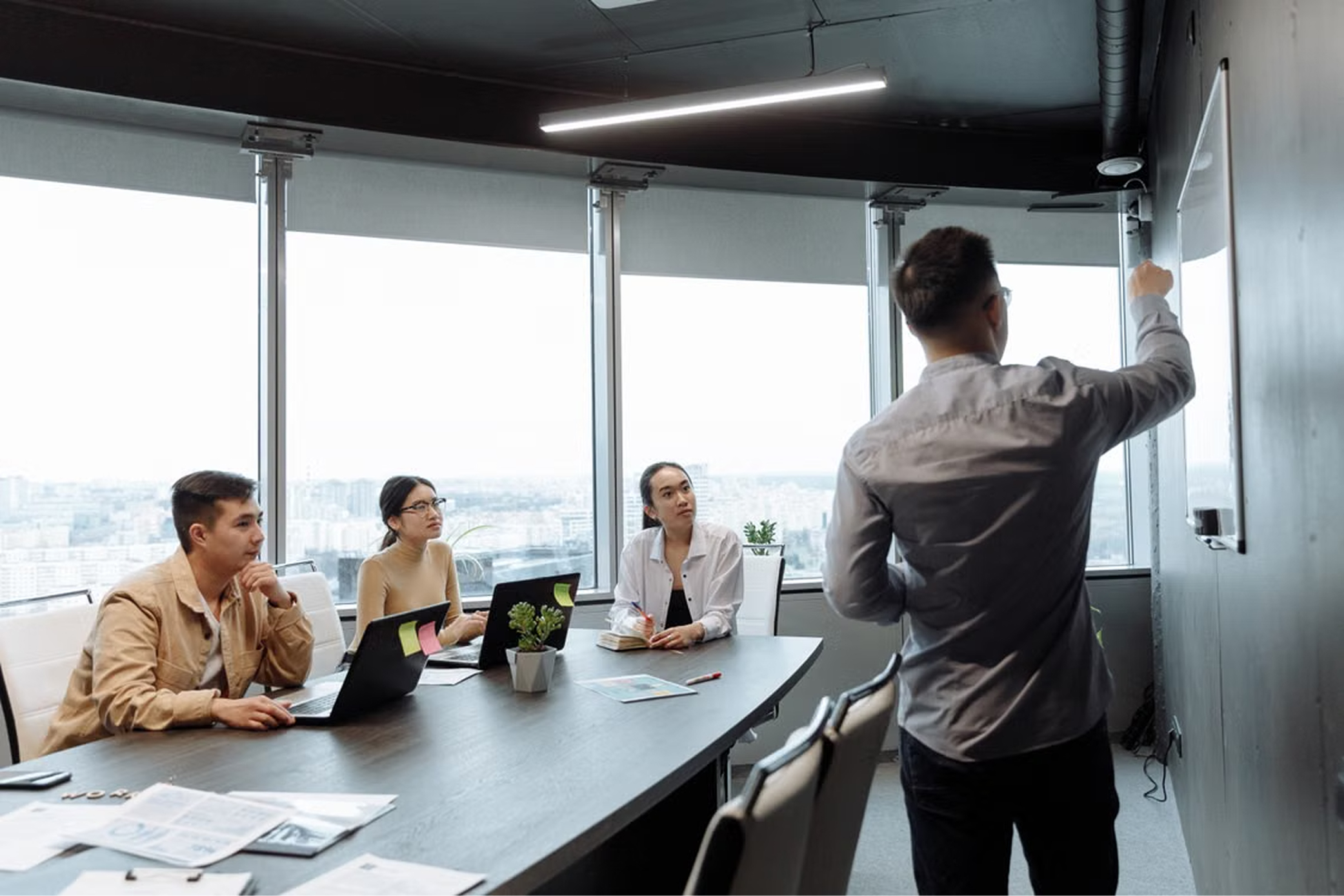 Why the Best Leaders Talk Less and Listen More..